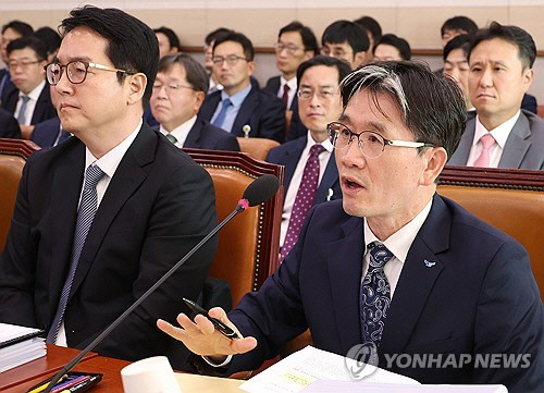 지난 10월 25일 국회에서 열린 법제사법위원회 국정감사에서 오동운 공수처장이 의원 질의에 답하고 있다. [연합뉴스]